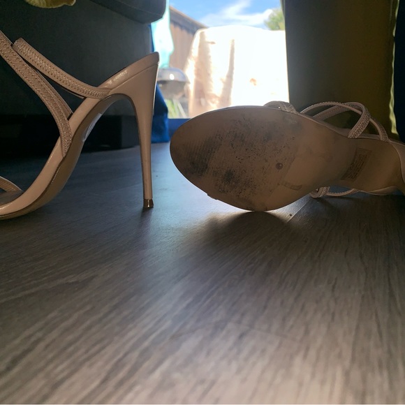 Cream Steve Madden heels - Picture 7 of 11